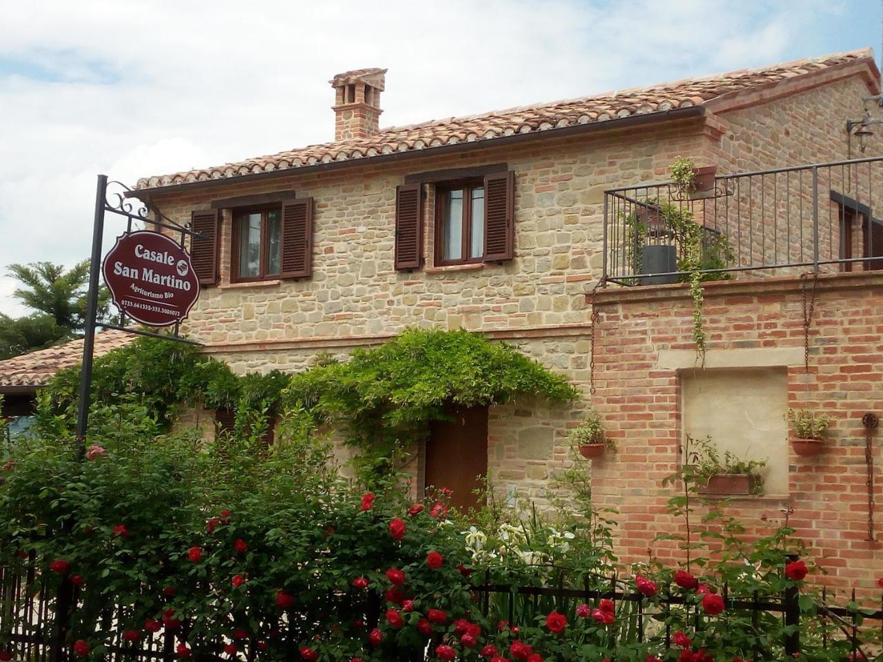 Casale San Martino Agriturismo Bio Sant'Angelo in Pontano ภายนอก รูปภาพ